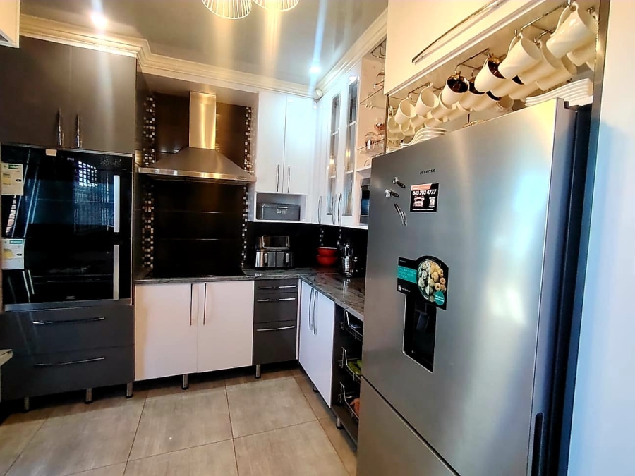 4 Bedroom Property for Sale in West Bank Eastern Cape